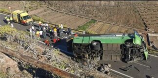 Tragödie auf den Kanarischen Inseln: Mindestens ein Toter und elf Verletzte nach Umkippen eines Busses in San Sebastián de La Gomera