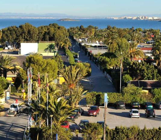 Drama am Mar Menor: Camping Villas Caravaning muss Teile schließen – 20.000 Urlauber betroffen