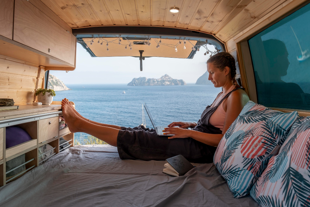 Ibizas neue Vorschriften erschweren das Leben im Wohnwagen: Ein Stellplatz auf dem Campingplatz kostet mittlerweile etwa 1.800 Euro pro Monat