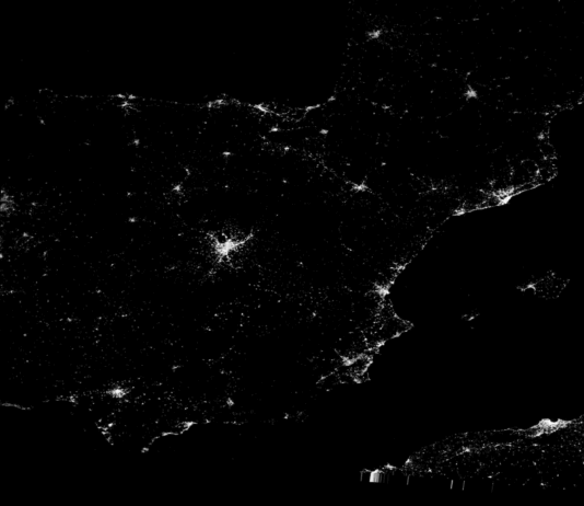 Von der Dunkelheit zum Licht: So haben NASA-Satelliten den Stromausfall am 28. April eingefangen