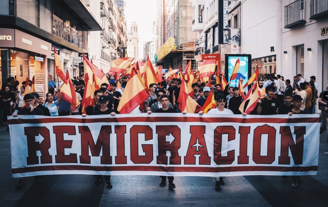 Im Inneren der faschistischen spanischen Falange Demonstration in Madrid