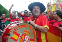 Der berühmte Fan der spanischen Fußballnationalmannschaft "Manolo el del Bombo" stirbt im Alter von 76 Jahren