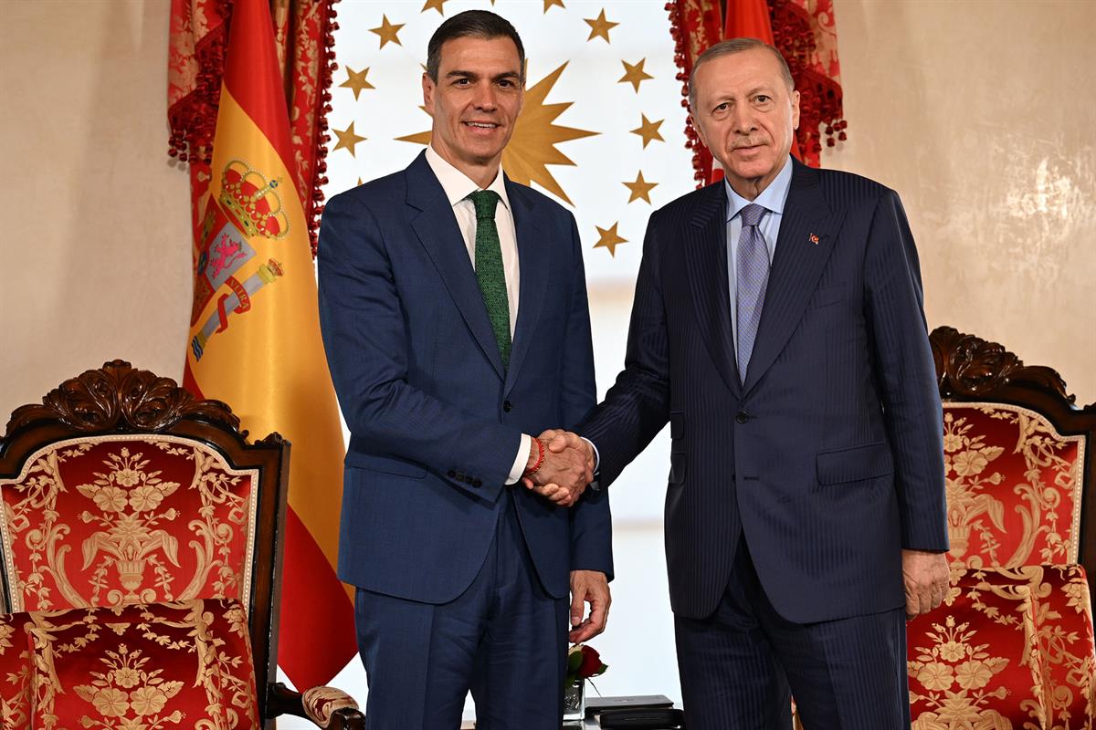 Sánchez ruft in der Türkei zum Aufstand gegen Israel auf