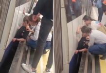 Ein junger Mann war zwischen dem Bahnsteig und einem Zug in Madrid eingeklemmt (VIDEO)
