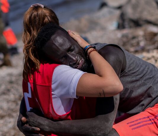Das ikonische Bild von Ceuta: Sein Leben endete still – die Wahrheit die niemand sehen wollte!