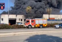 Alarm in Murcia: Giftige Wolke zwingt Bewohner nach Brand in Fortuna zum Einschluss