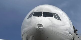 Unwetter über Katalonien: Hagelsturm zwingt Flugzeug zur Umkehr – Notlandung nach Schäden