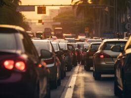 Reisewarnung zum Wochenende: DGT enthüllt die kritischsten Stauzeiten für die "Operation Abfahrt"