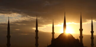 Gibt es in Katalonien wirklich mehr Moscheen als Kirchen?