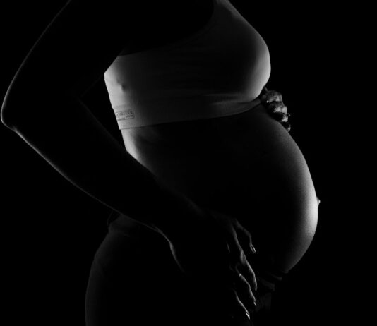 Spaniens demografische Zukunft: Mehr Geburten, aber immer spätere Mütter