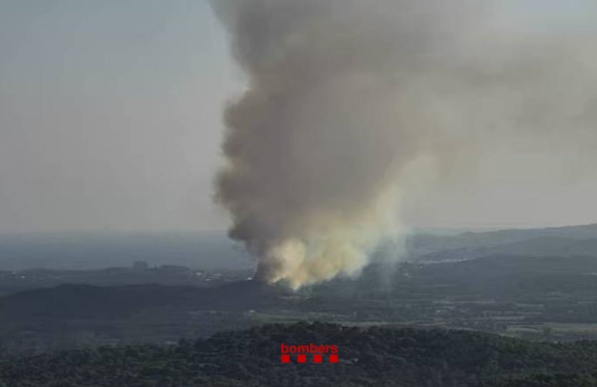 Spaniens Kampf gegen die Flammen: Waldbrände wüten in Galicien und Granada