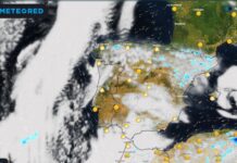 Wetter-Warnung für Sonntag: Starkregen und Hagel in 6 Gemeinden erwartet