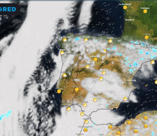 Wetter-Warnung für Sonntag: Starkregen und Hagel in 6 Gemeinden erwartet